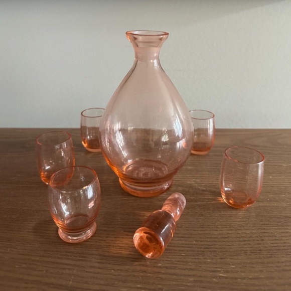 Vintage Set of 6 • Pink French Round Glass Medium Decanter + 5 Shot Glasses - Picture 5 of 10